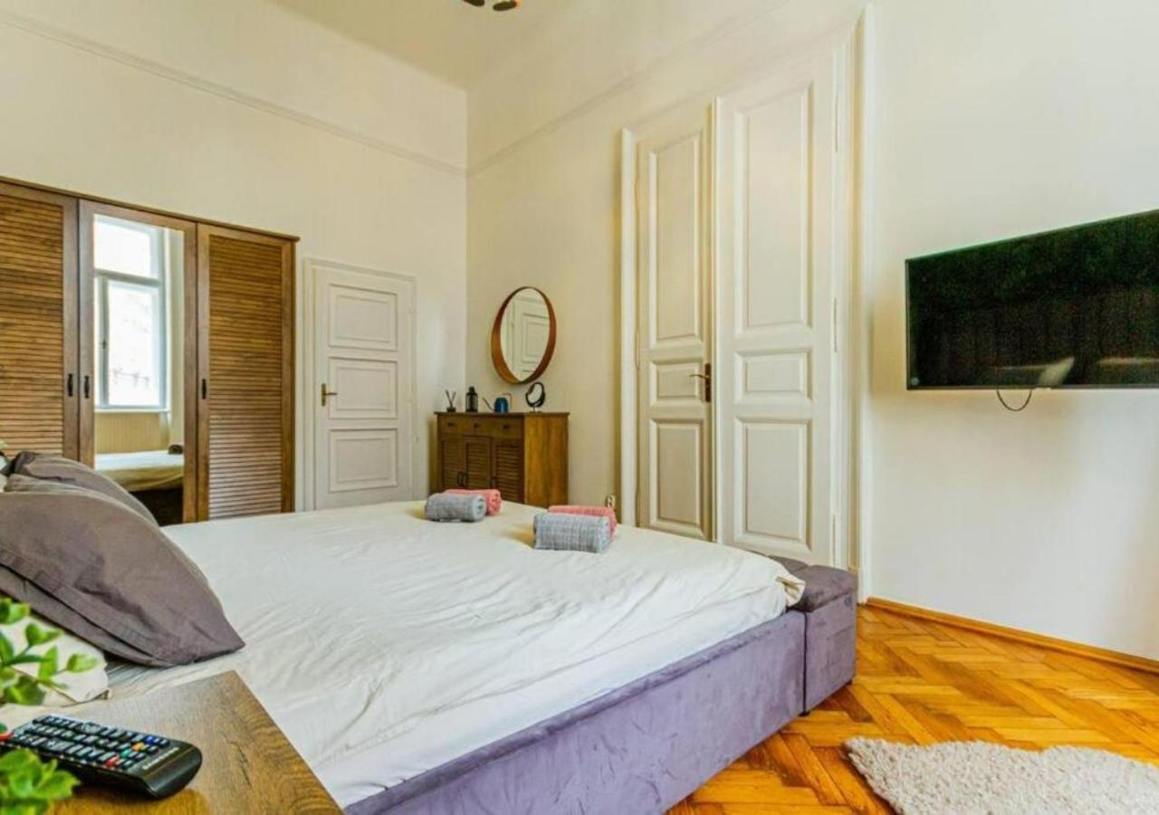 Luxury Apartment By The Famous Vaci Street Budapeszt Zewnętrze zdjęcie